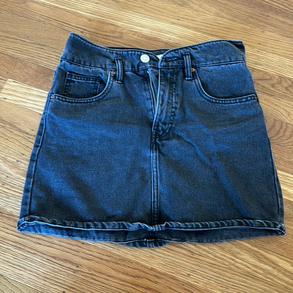 Like new black denim Zara Jean skirt in size S